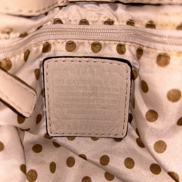 Coach 14501 Peyton Cream Soft Leather Drawstring bag - Picture 4 of 6